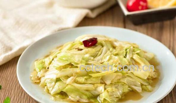 生腌酸辣包菜的做法-1