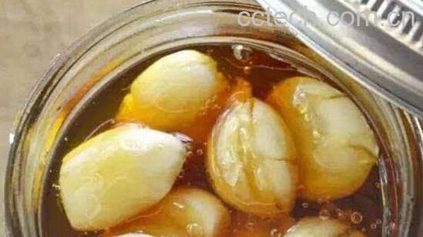 大蒜蜂蜜的功效与作用及食用方法-1