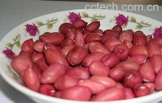 吃生花生有什么好处 吃生花生的好处与功效-0