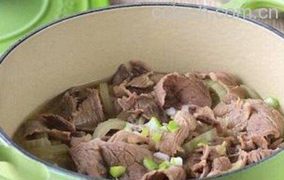 怎么煮牛肉好吃 清水煮牛肉的正确方法-1