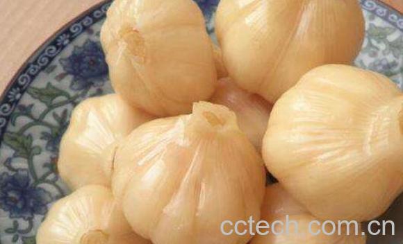 腌制的蒜头怎么吃 腌制蒜头的功效-0