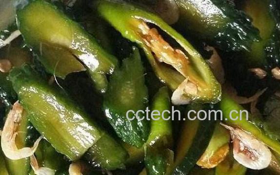 家常腌黄瓜如何做 家常腌黄瓜咸菜的做法-0