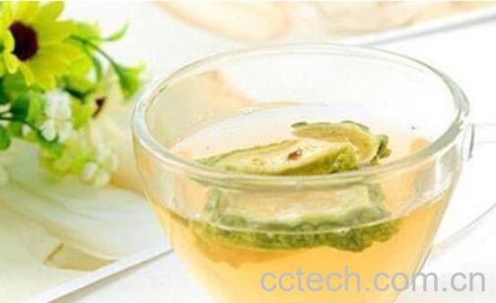 苦瓜泡水的功效与作用-0