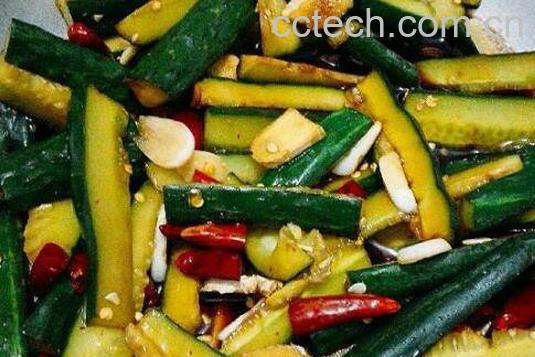 腌黄瓜如何做 家常腌黄瓜咸菜的做法-1