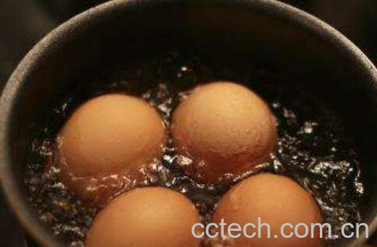 怎么煮鸡蛋好剥皮 鸡蛋快速剥皮的方法技巧-0