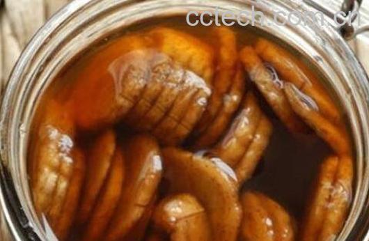 醋泡姜的正确做法步骤 醋泡姜的禁忌症-0
