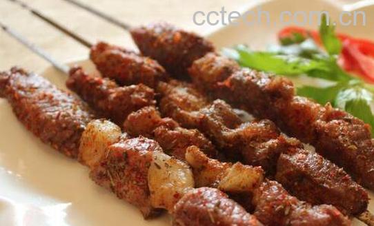 羊肉串怎么腌制最好吃 新疆羊肉串的腌制方法-1