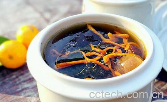 男人喝乌鸡汤的好处 男人吃乌鸡有什么好处-0