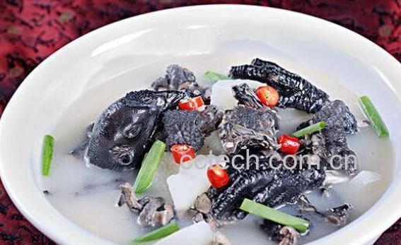 乌鸡对月经有什么好处 吃乌鸡对子宫的好处-0