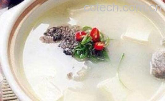 鲫鱼汤如何做好吃 鲫鱼汤的做法步骤教程-1