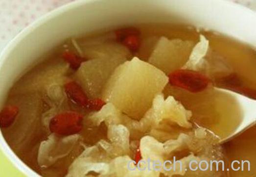 冰糖银耳汤的做法与功效-1