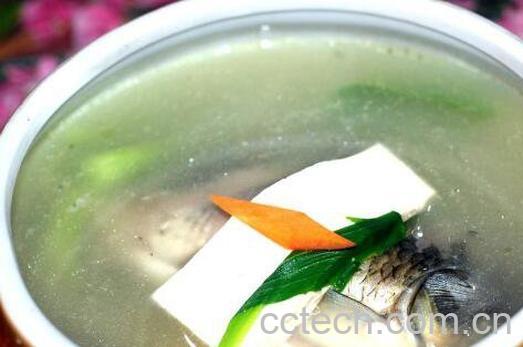 孕妇鲫鱼芝麻汤的功效-1