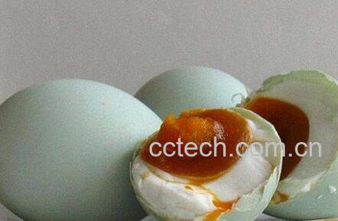 用盐水腌制鸭蛋的方法 盐水腌鸭蛋比例是多少-1