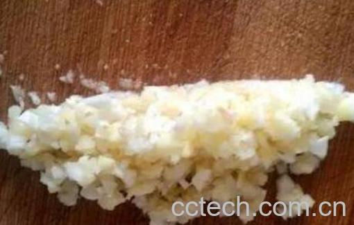 西班牙大蒜酱如何做好吃 西班牙大蒜酱做法技巧-1