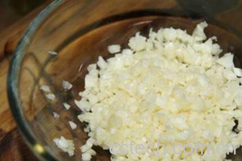 西班牙大蒜酱如何做好吃 西班牙大蒜酱做法技巧-0