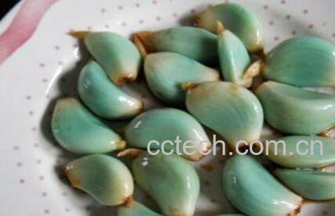 腊八蒜的腌制方法 腊八蒜怎么吃-1