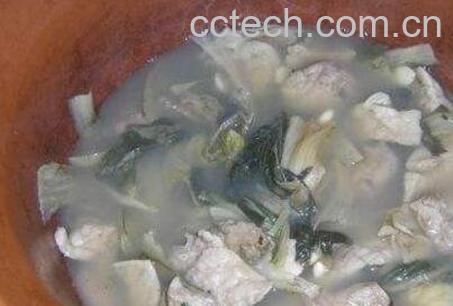 蕨菜干煲汤的功效与做法-0