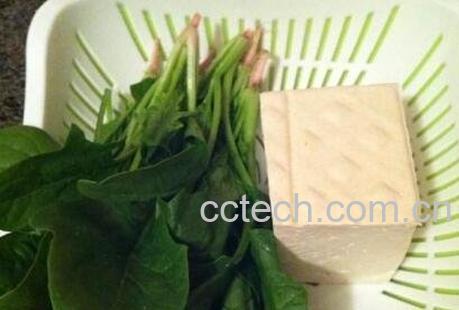 菠菜和豆腐能一起吃吗 菠菜不能和什么一起吃-1