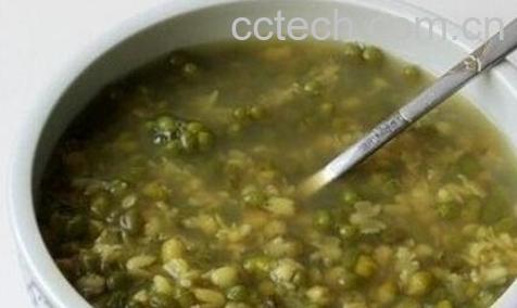 喝冰糖绿豆汤的好处 冰糖绿豆汤怎么做好-0