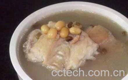 鲫鱼S豆汤的功效与作用-0