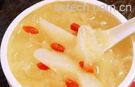 银耳冰糖梨汤的作用与功效-1