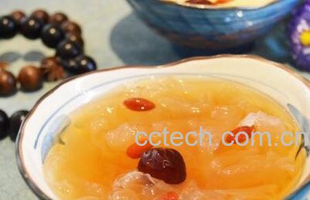 红枣银耳汤的功效-0