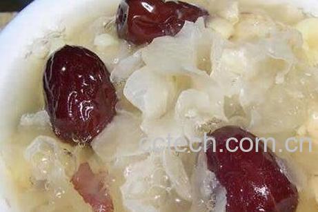 银耳红枣汤的功效-0