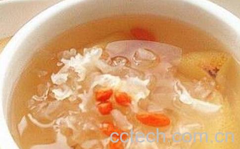 雪梨银耳汤的功效-0