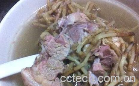 折耳根炖肉的功效-0