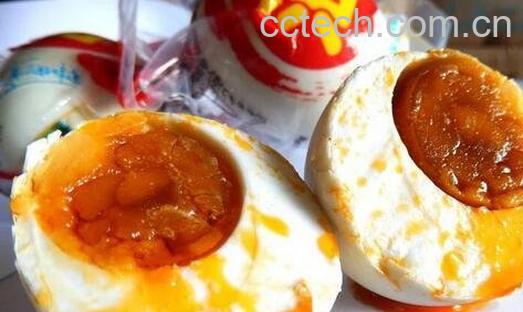 最简单的鸡蛋腌制方法-0