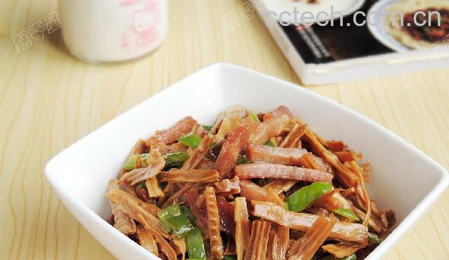 果蔬百科干笋青椒炒肉的做法-0