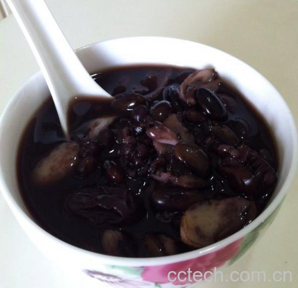 果蔬百科黑豆薏米百合汤的禁忌-0