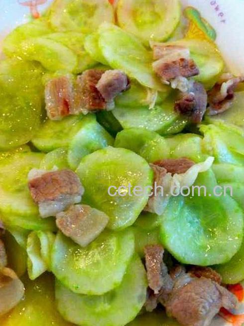 果蔬百科瓜片炒肉条的做法-0