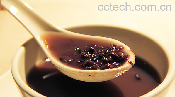 果蔬百科黑豆紫米汤的做法-0