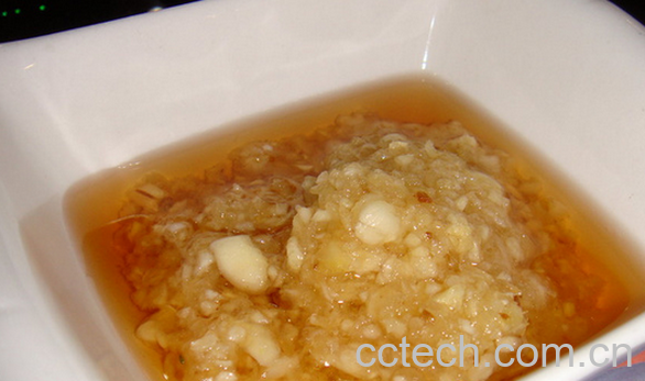 果蔬百科大蒜泥的功效与作用-0