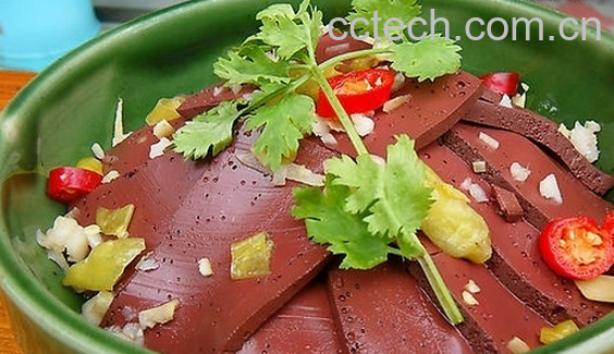 果蔬百科怎样鉴别猪血-0