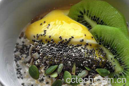果蔬百科奇亚籽的常见吃法-0
