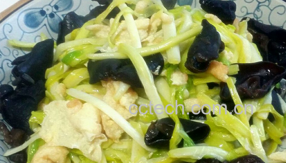 果蔬百科蒜黄的功效与吃法-0