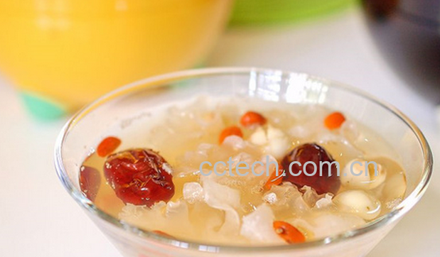 果蔬百科银耳莲子汤的功效与做法-0