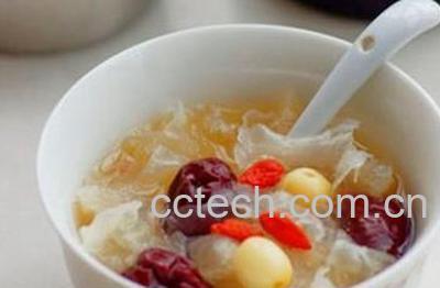 果蔬百科银耳莲子汤功效有哪些-0