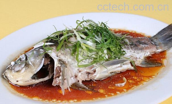 果蔬百科清蒸鲫鱼-0