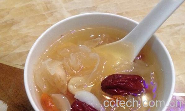 果蔬百科冰糖银耳莲子羹-0