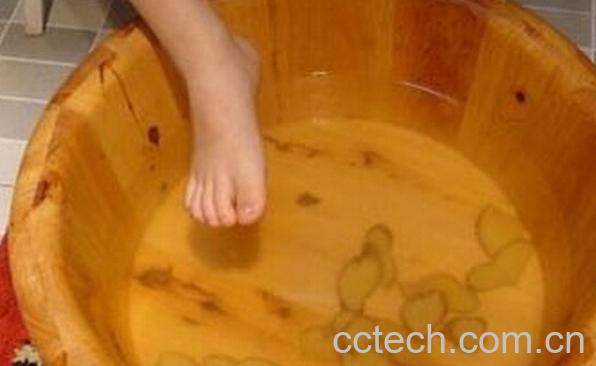 果蔬百科生姜泡脚-0