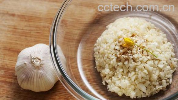 果蔬百科杀菌防癌的大蒜吃法-0