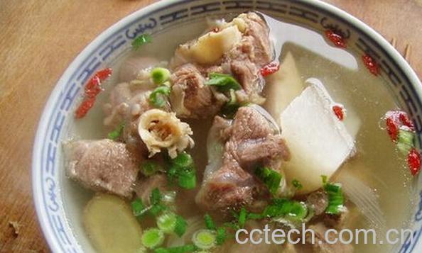 果蔬百科当归黄芪羊肉汤-0