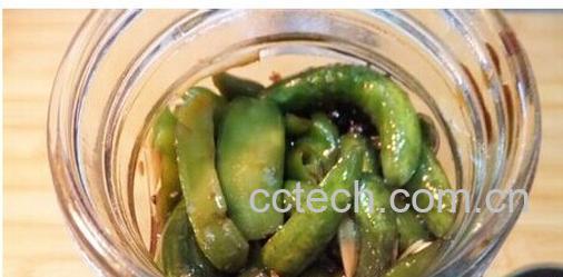 果蔬百科如何腌黄瓜咸菜好吃-0