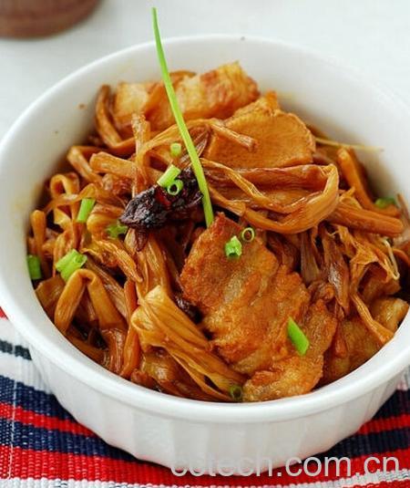 果蔬百科金针菜烧肉-0