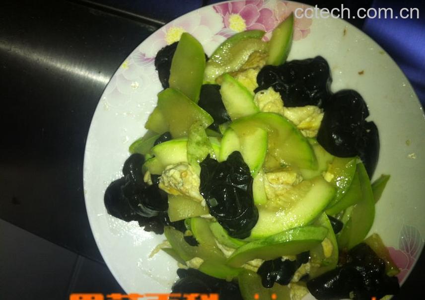 果蔬百科西葫芦木耳炒鸡蛋-0