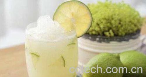 柠檬汁的作用 柠檬汁的用法-0