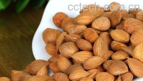 熟杏仁和生杏仁的区别 吃杏仁的好处-1